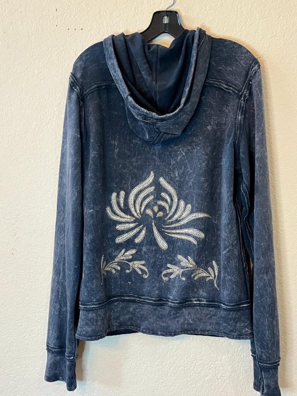 Zen Sweatshirt size L